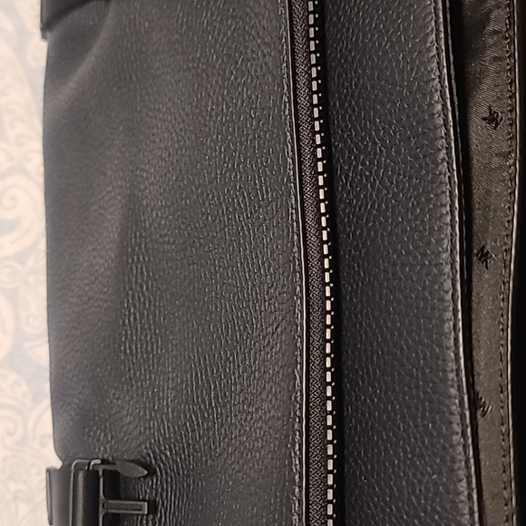 SALE Michael Kors Unisex Messenger Bag - Picture 7 of 10